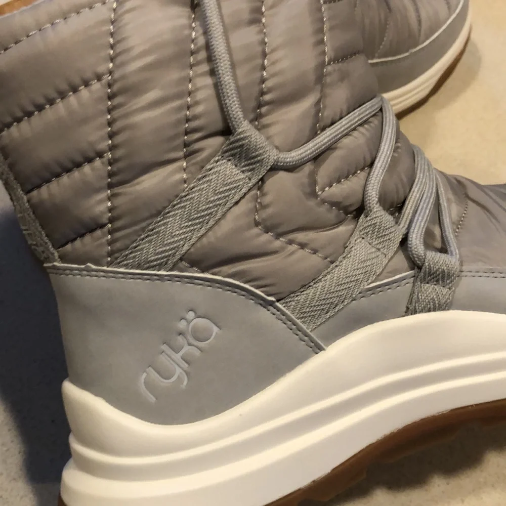 RYKA HIGHLIGHT WINTER BOOT PALOMA GREY US SIZE 8 NEW IN BOX
